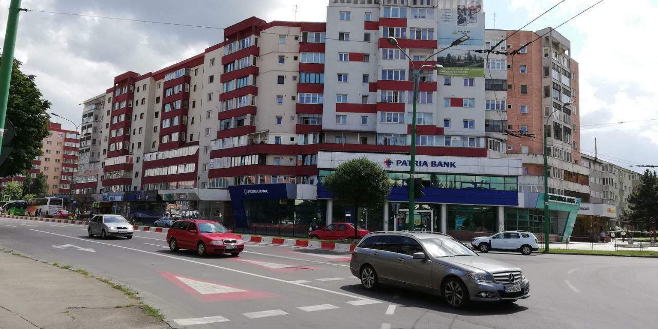 Ama Apartment Mountain View & Parking Braşov Esterno foto